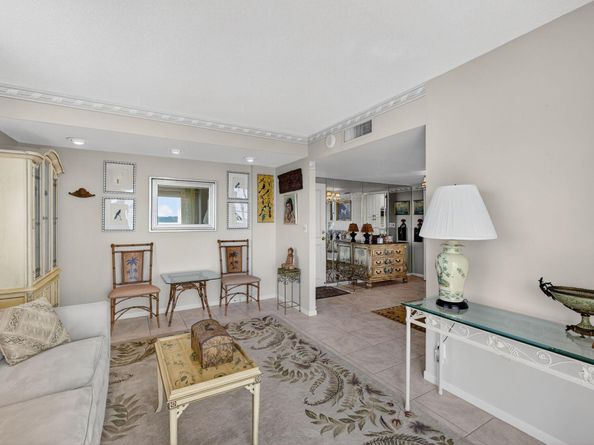 2600 N Flagler Drive 610, West Palm Beach FL 33407