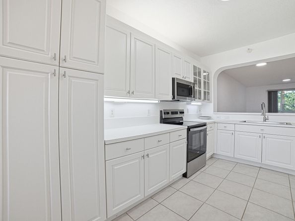 7739 Southampton Ter 411, Tamarac FL 33321