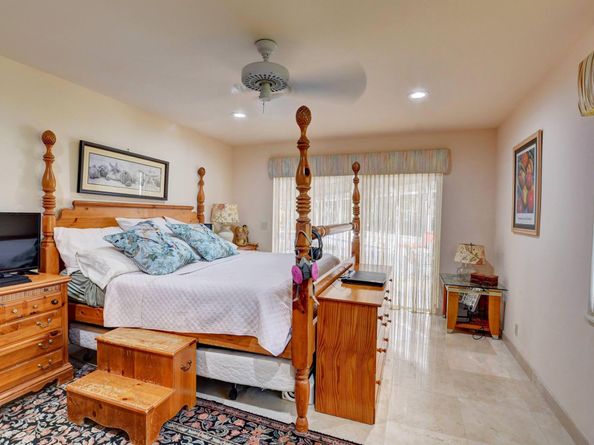 56 Northwoods Lane, Boynton Beach FL 33436