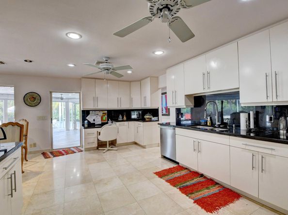 56 Northwoods Lane, Boynton Beach FL 33436