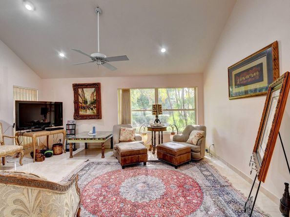 56 Northwoods Lane, Boynton Beach FL 33436