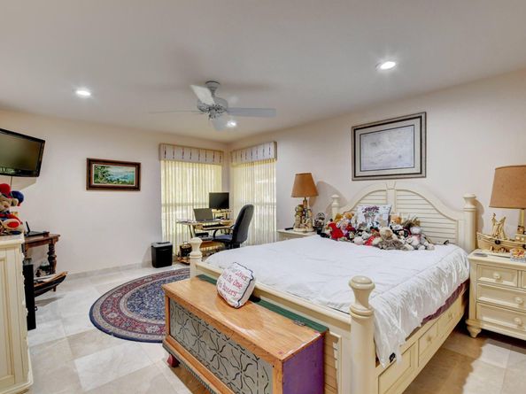 56 Northwoods Lane, Boynton Beach FL 33436