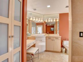 56 Northwoods Lane, Boynton Beach FL 33436