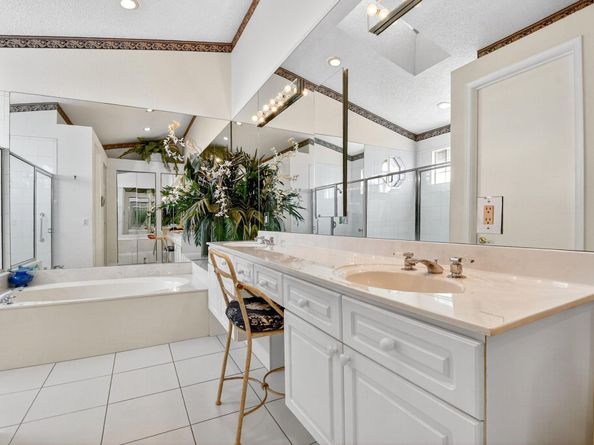 4477 Kensington Park Way, Lake Worth FL 33449