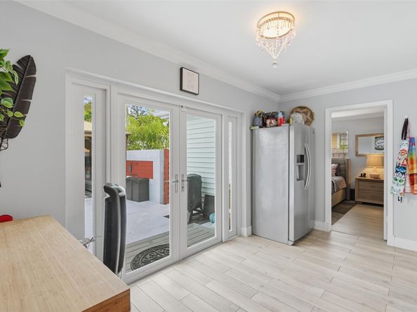 807 W Ocean Ave, Lantana FL 33462