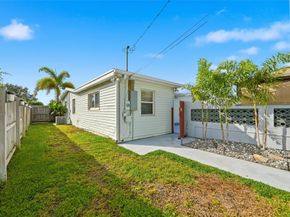 807 W Ocean Ave, Lantana FL 33462