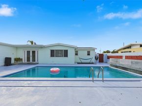 807 W Ocean Ave, Lantana FL 33462