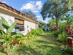 5875 NW 41st Way, Coconut Creek FL 33073