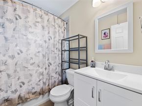 5875 NW 41st Way, Coconut Creek FL 33073