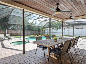 1940 SW 69th Ave, Plantation FL 33317