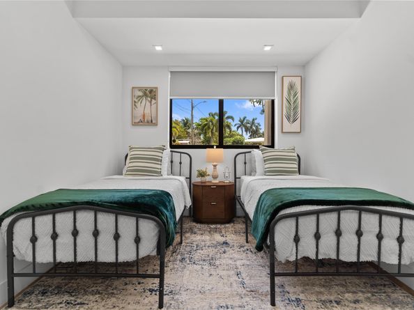 1561 SW 23rd Ave, Fort Lauderdale FL 33312