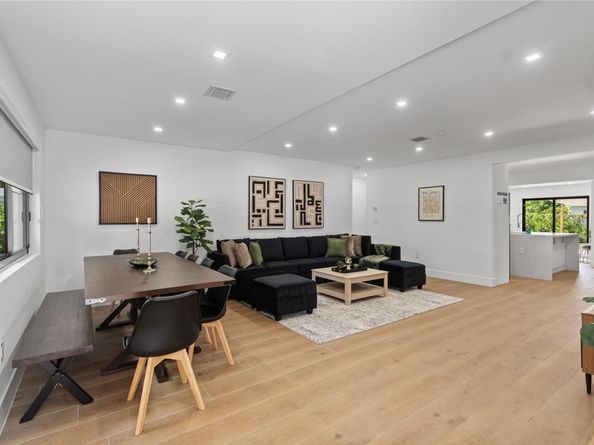 1561 SW 23rd Ave, Fort Lauderdale FL 33312