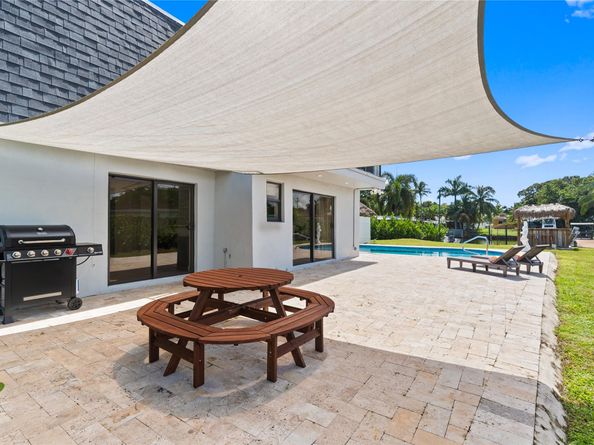 1561 SW 23rd Ave, Fort Lauderdale FL 33312