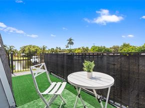 1561 SW 23rd Ave, Fort Lauderdale FL 33312