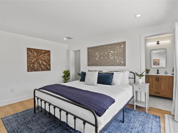 1561 SW 23rd Ave, Fort Lauderdale FL 33312