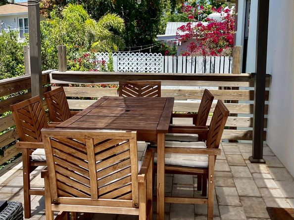 470 S Mars Way NE, Juno Beach FL 33408