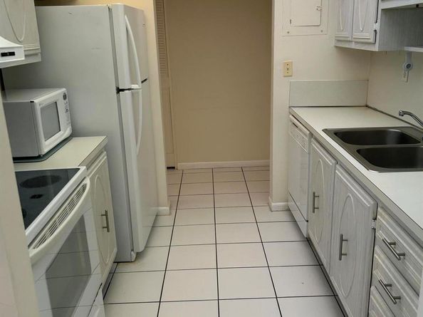 250 NE 20 Street 123s, Boca Raton FL 33431