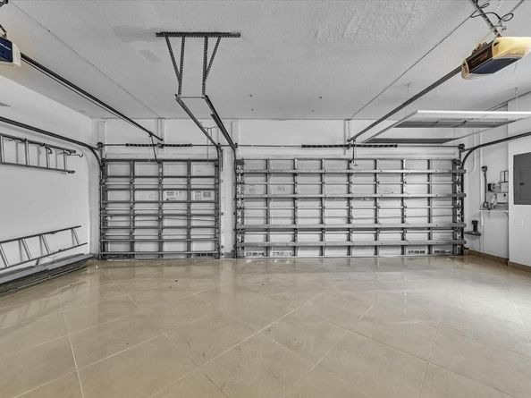 13702 NW 10th Ct, Pembroke Pines FL 33028