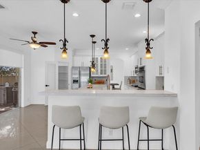 13702 NW 10th Ct, Pembroke Pines FL 33028