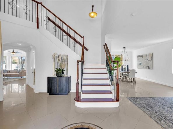 13702 NW 10th Ct, Pembroke Pines FL 33028