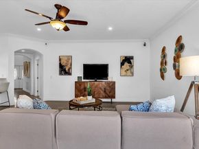 13702 NW 10th Ct, Pembroke Pines FL 33028