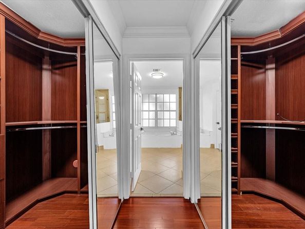 13702 NW 10th Ct, Pembroke Pines FL 33028