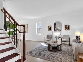 13702 NW 10th Ct, Pembroke Pines FL 33028