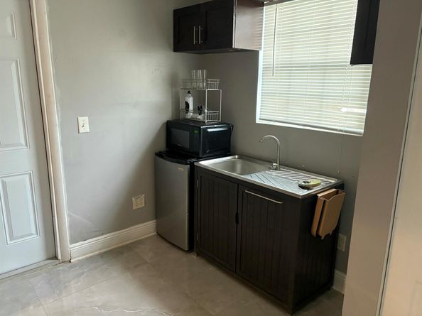 735 Hibiscus Drive, Royal Palm Beach FL 33411