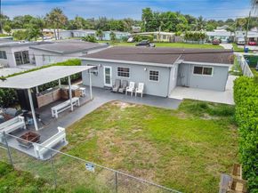 735 Hibiscus Drive, Royal Palm Beach FL 33411