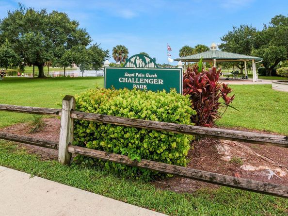 735 Hibiscus Drive, Royal Palm Beach FL 33411