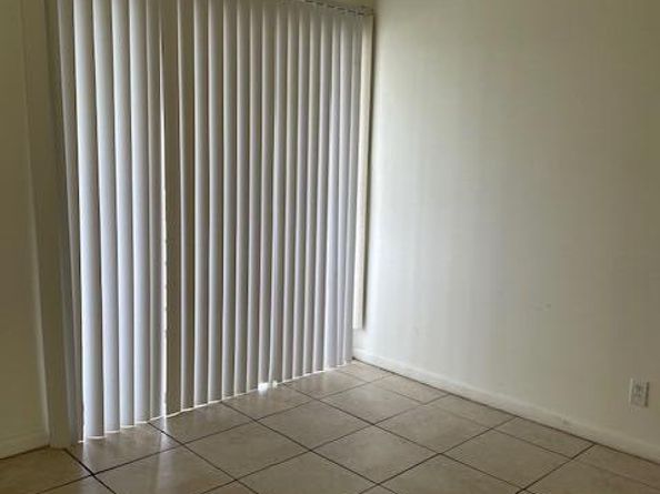 233 Norwich J 233, West Palm Beach FL 33417