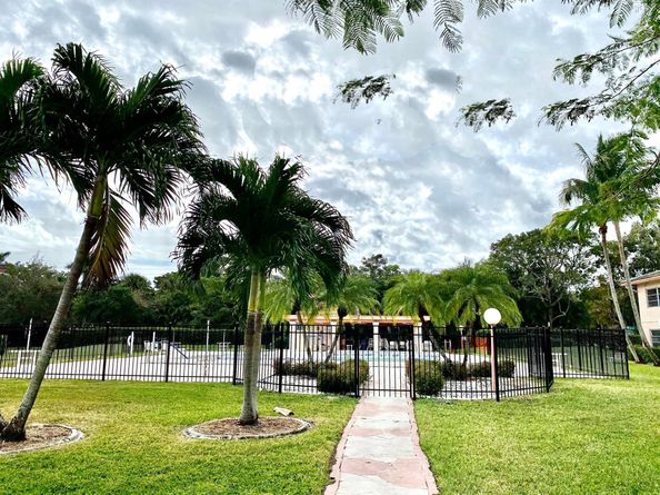 1211 Bahama Bend F1, Coconut Creek FL 33066