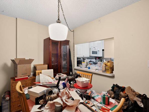 111 Royal Park Drive 4a, Oakland Park FL 33309