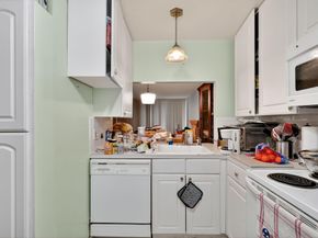 111 Royal Park Drive 4a, Oakland Park FL 33309