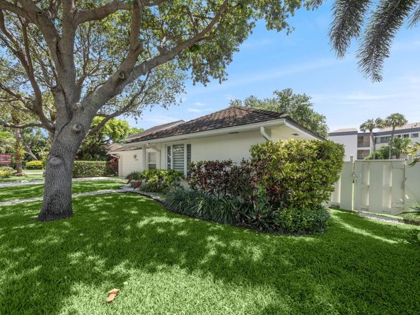 11473 Riverwood Place, North Palm Beach FL 33408