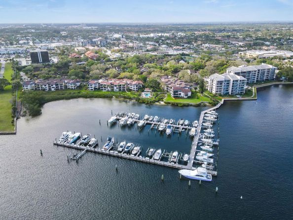 11473 Riverwood Place, North Palm Beach FL 33408
