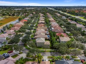 16566 N Mariposa Cir, Fort Lauderdale FL 33331