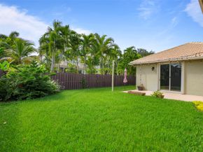 16566 N Mariposa Cir, Fort Lauderdale FL 33331