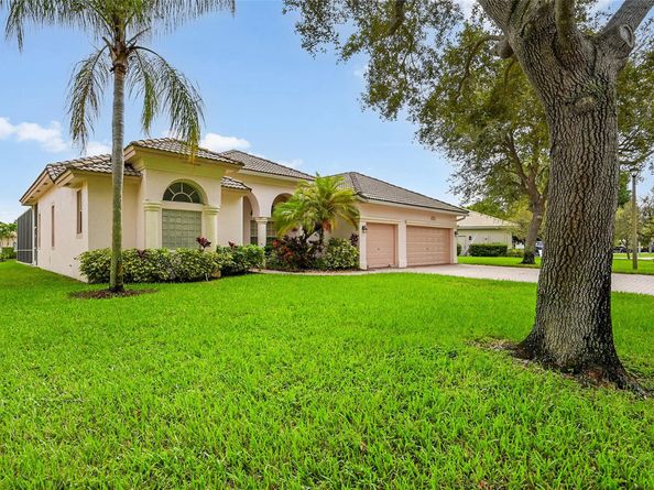 5045 NW 57th Way, Coral Springs FL 33067