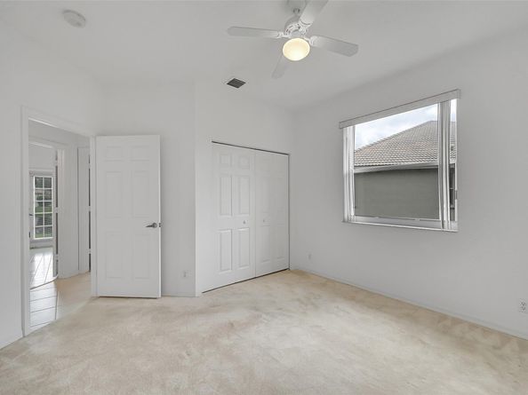 5045 NW 57th Way, Coral Springs FL 33067
