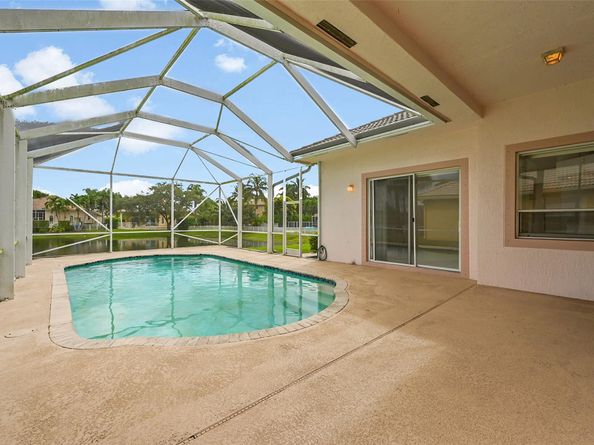 5045 NW 57th Way, Coral Springs FL 33067