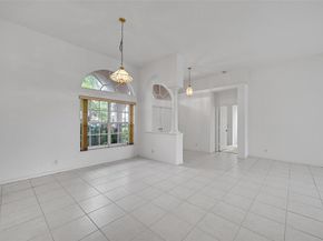 5045 NW 57th Way, Coral Springs FL 33067