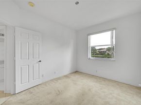 5045 NW 57th Way, Coral Springs FL 33067