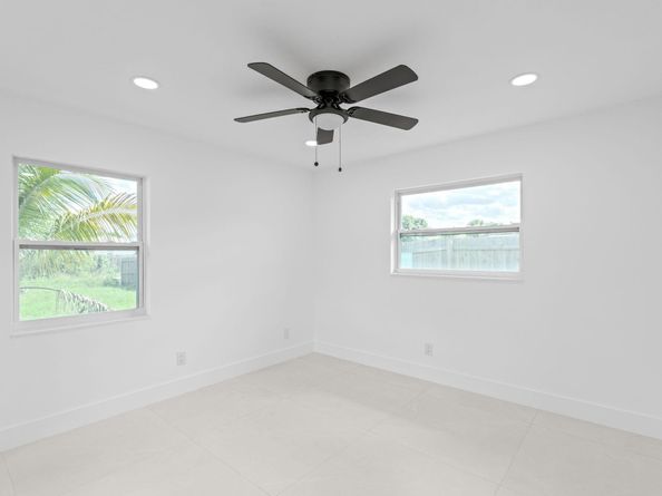 137 Alcazar Street, Royal Palm Beach FL 33411