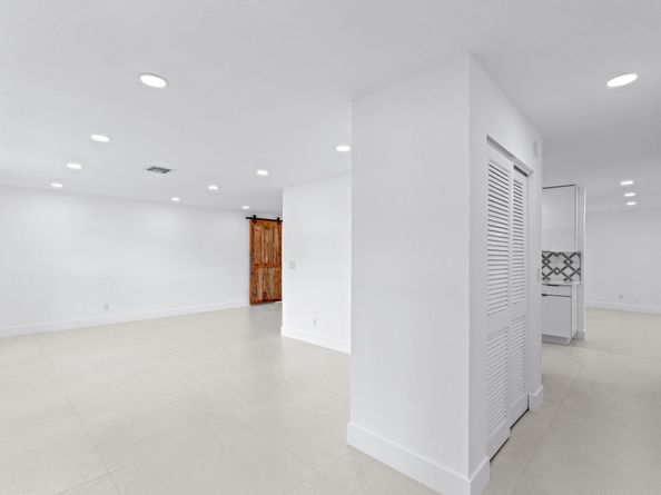 137 Alcazar Street, Royal Palm Beach FL 33411