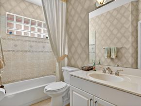 5859 NW 125th Ter, Coral Springs FL 33076