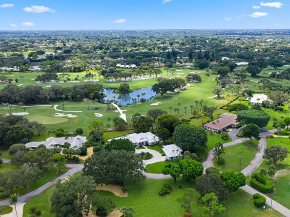 5 Par Club Circle, Village Of Golf FL 33436