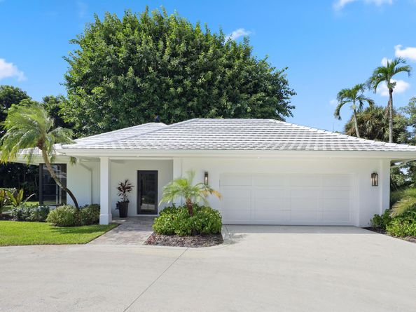 5 Par Club Circle, Village Of Golf FL 33436