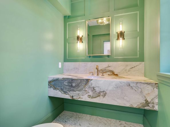 5 Par Club Circle, Village Of Golf FL 33436