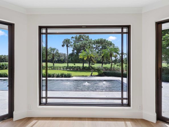 5 Par Club Circle, Village Of Golf FL 33436